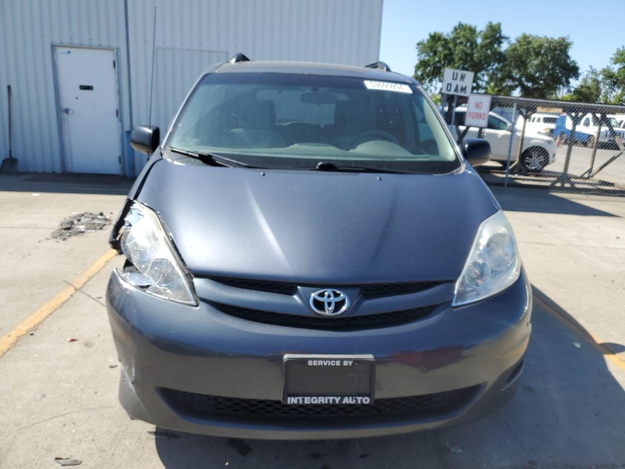 5TDZK23C49S275951 2009 Toyota Sienna Ce