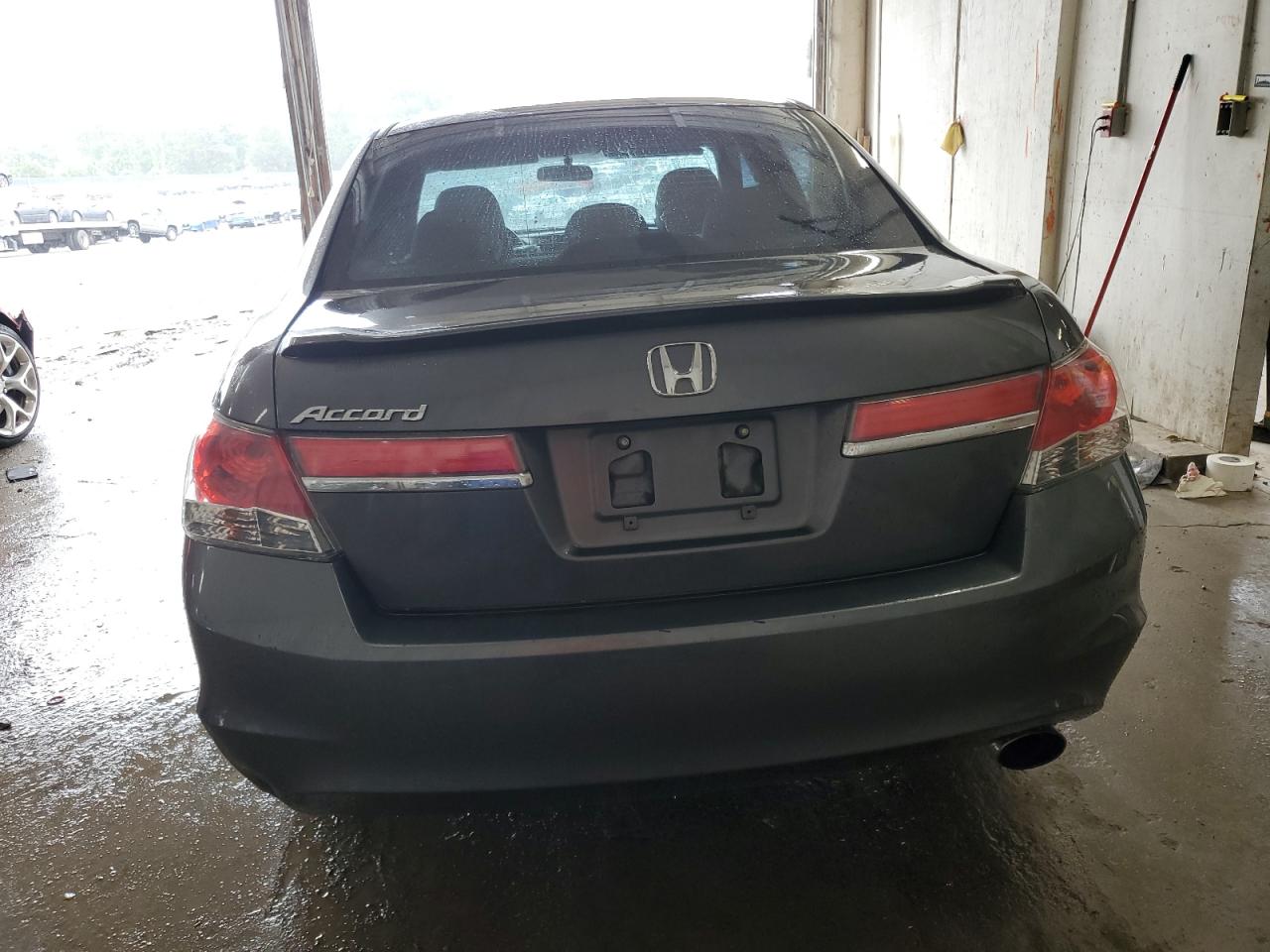 1HGCP2F69BA058834 2011 Honda Accord Se