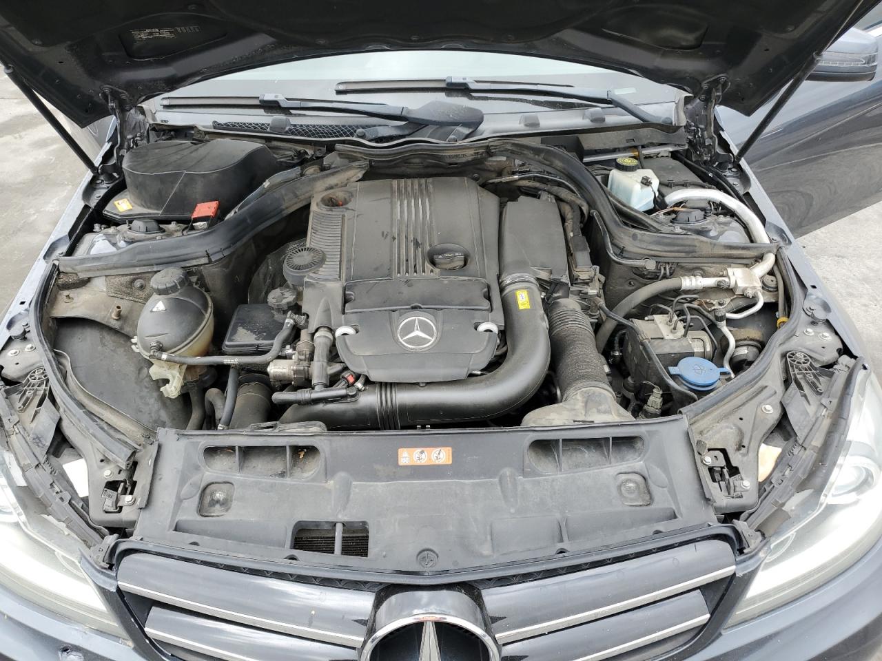 WDDGJ4HB8FG388951 2015 Mercedes-Benz C 250