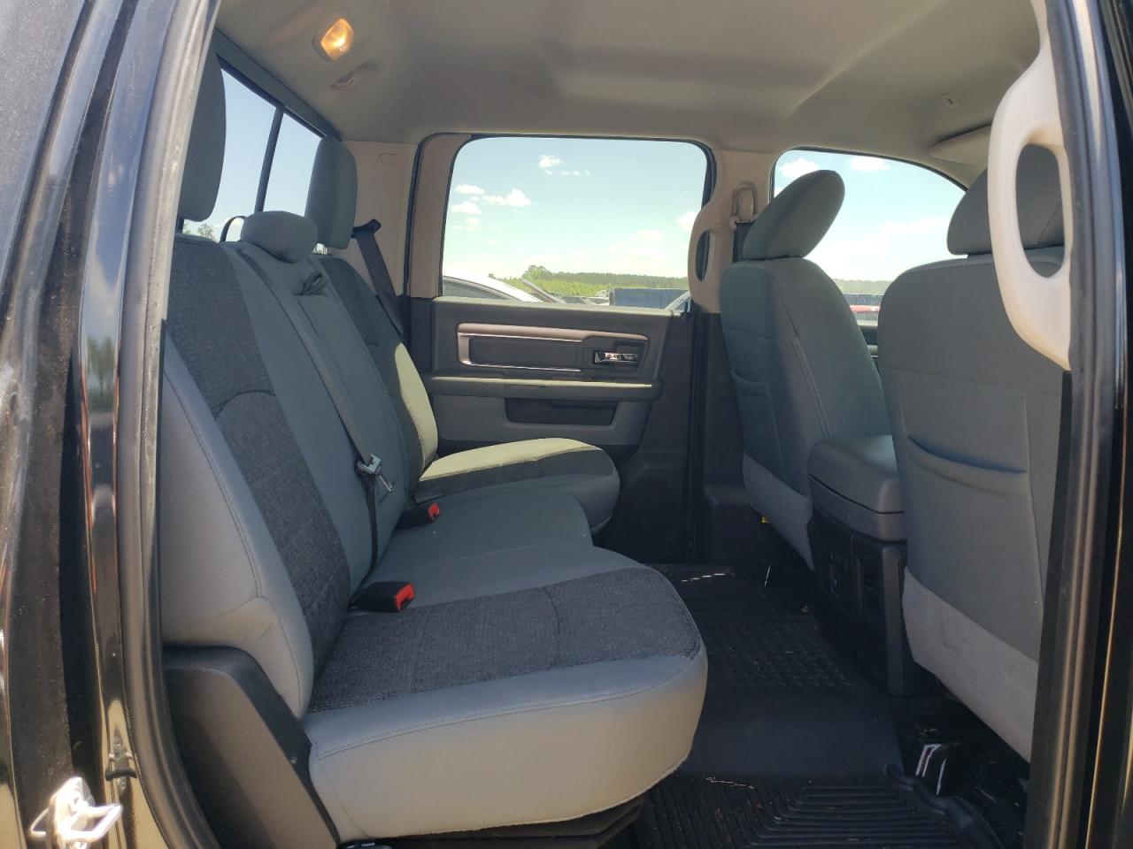 3C6RR7LTXJG230547 2018 Ram 1500 Slt