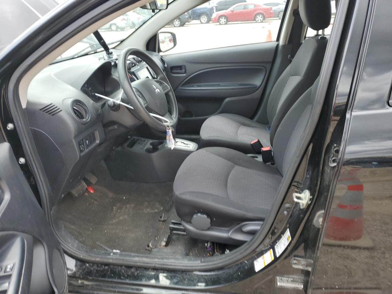 ML32A3HJ8KH006334 2019 Mitsubishi Mirage Es