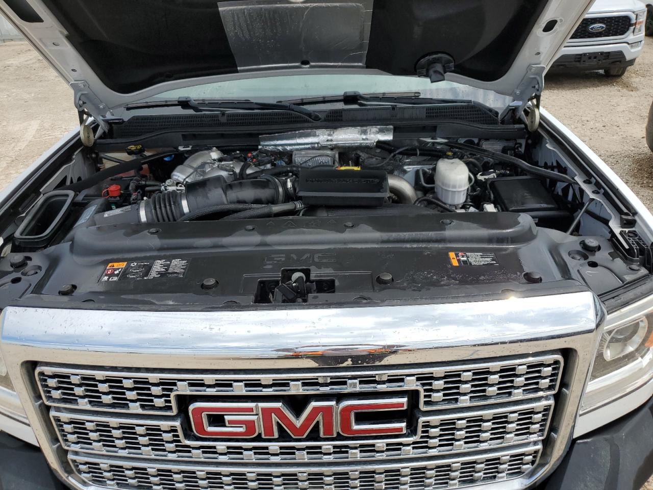 1GT12UEY6JF290361 2018 GMC Sierra K2500 Denali