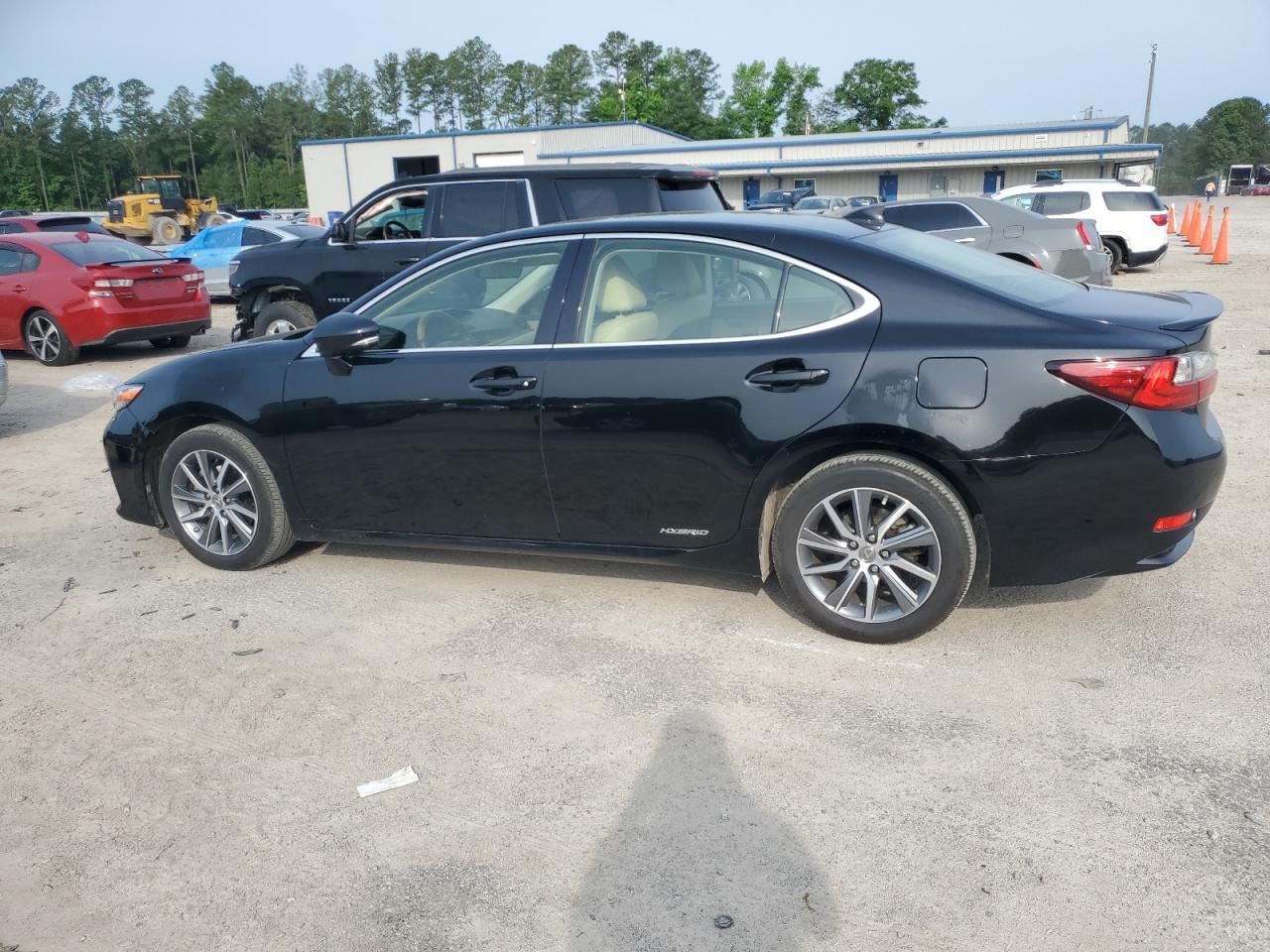 JTHBW1GG9G2105567 2016 Lexus Es 300H