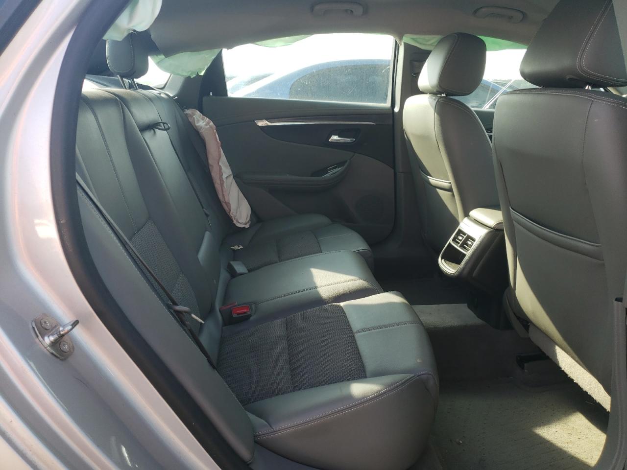 2G1115SL5F9215144 2015 Chevrolet Impala Lt