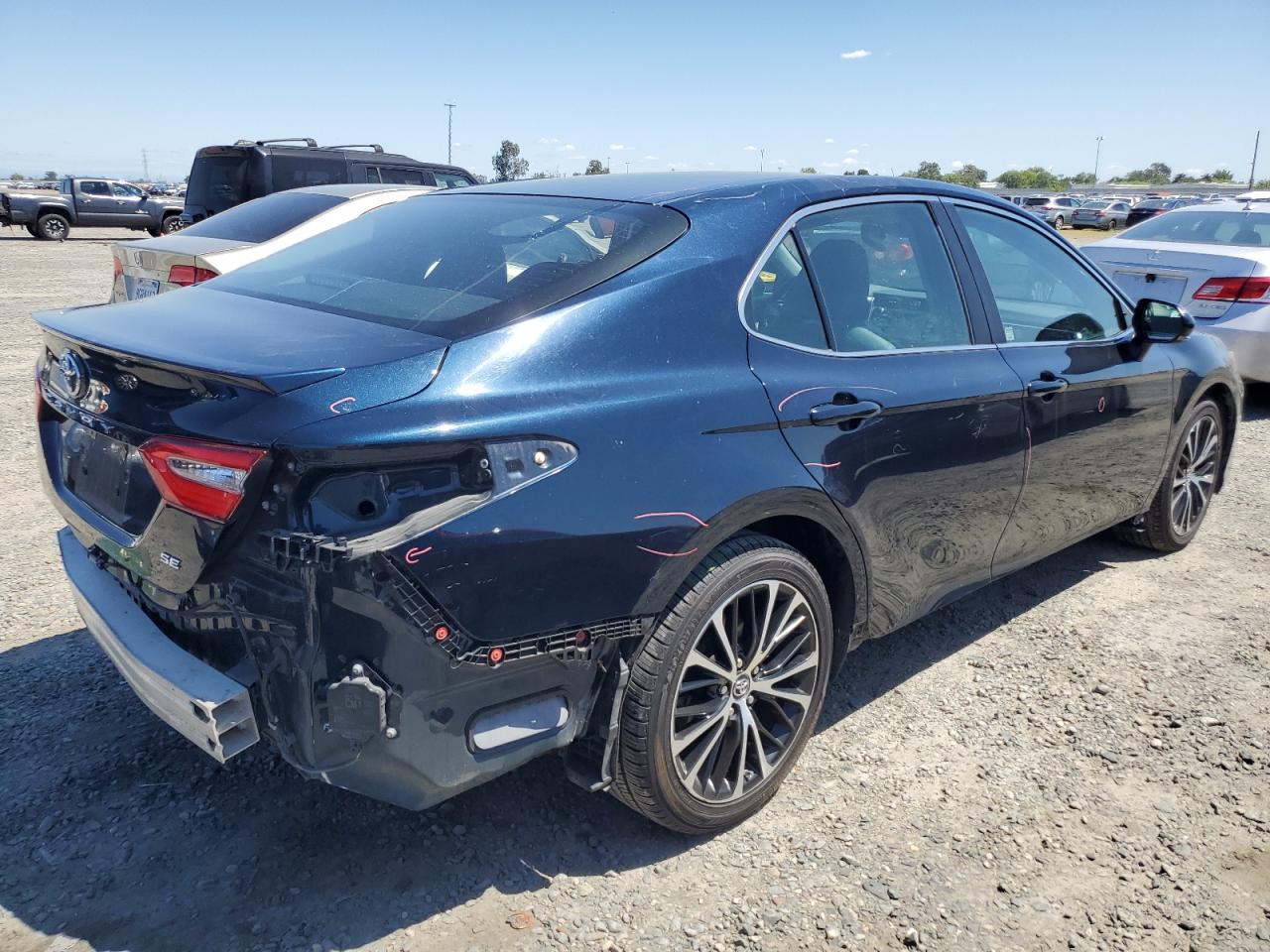 4T1B11HK9JU643793 2018 Toyota Camry L/Le/Xle/Se/Xse