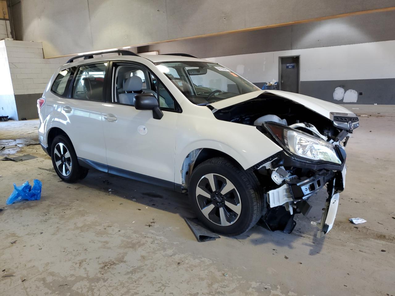 JF2SJABC6JH497353 2018 Subaru Forester 2.5I