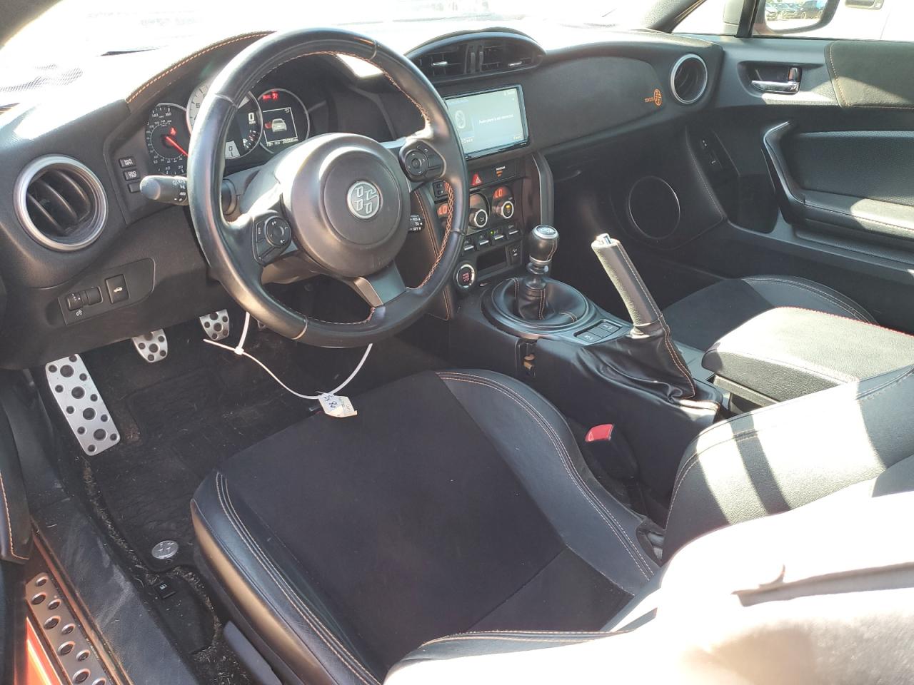 JF1ZNAA17H9708409 2017 Toyota 86 Base