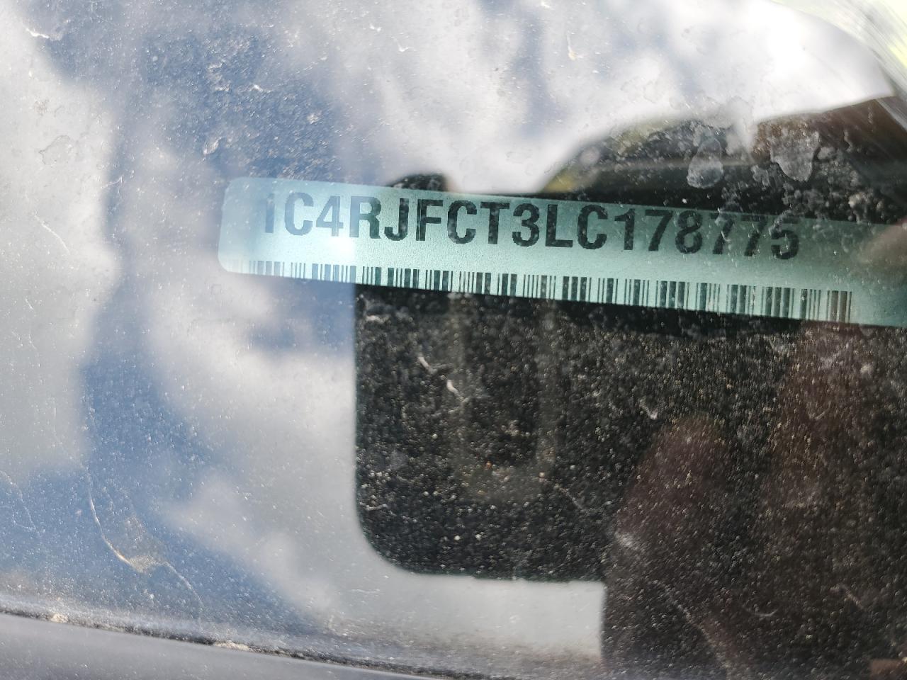 1C4RJFCT3LC178775 2020 Jeep Grand Cherokee Overland