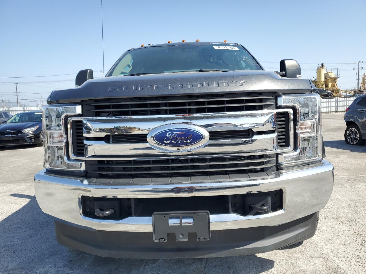 2019 Ford F350 Super Duty vin: 1FT8W3DT9KEG31262