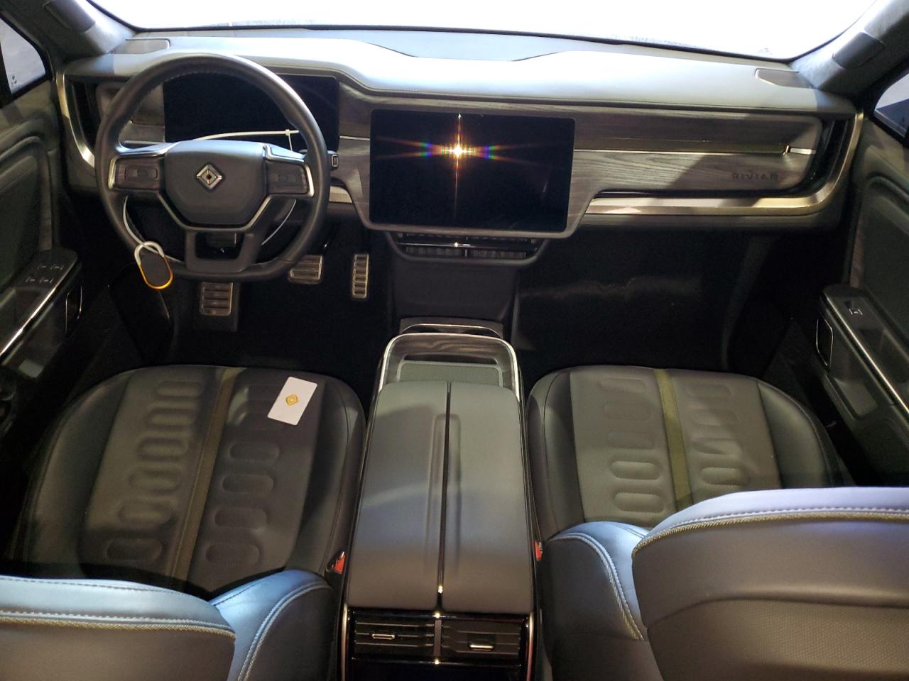 2022 Rivian R1T Launch Edition vin: 7FCTGAAL0NN002889