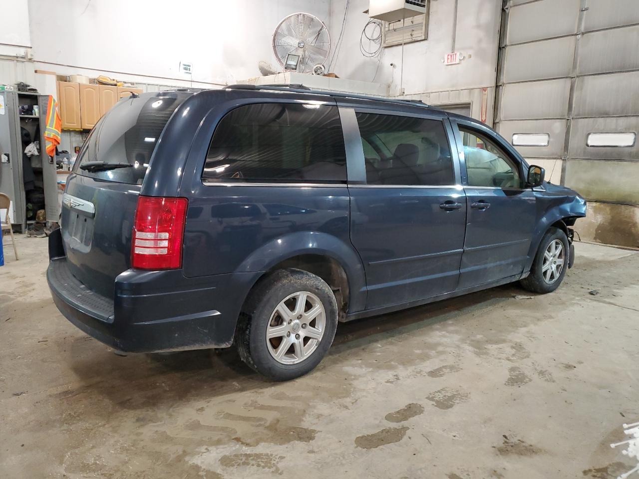 2A8HR54P78R664237 2008 Chrysler Town & Country Touring