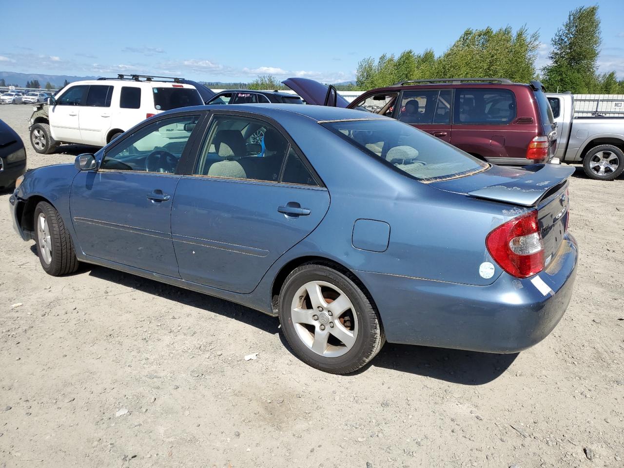 JTDBE30K020118128 2002 Toyota Camry Le