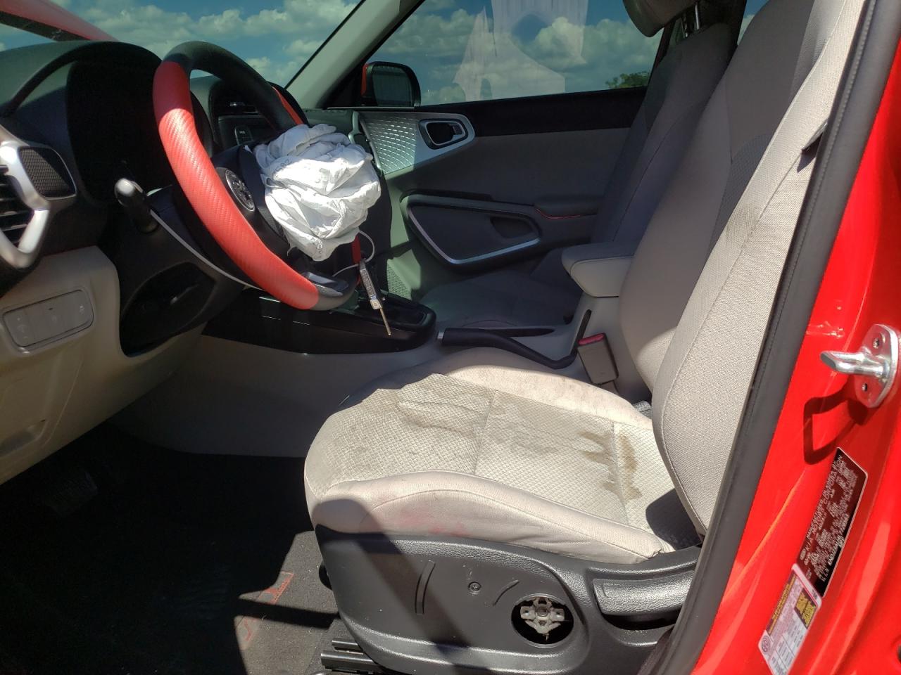 KNDJ23AU4L7728563 2020 Kia Soul Lx