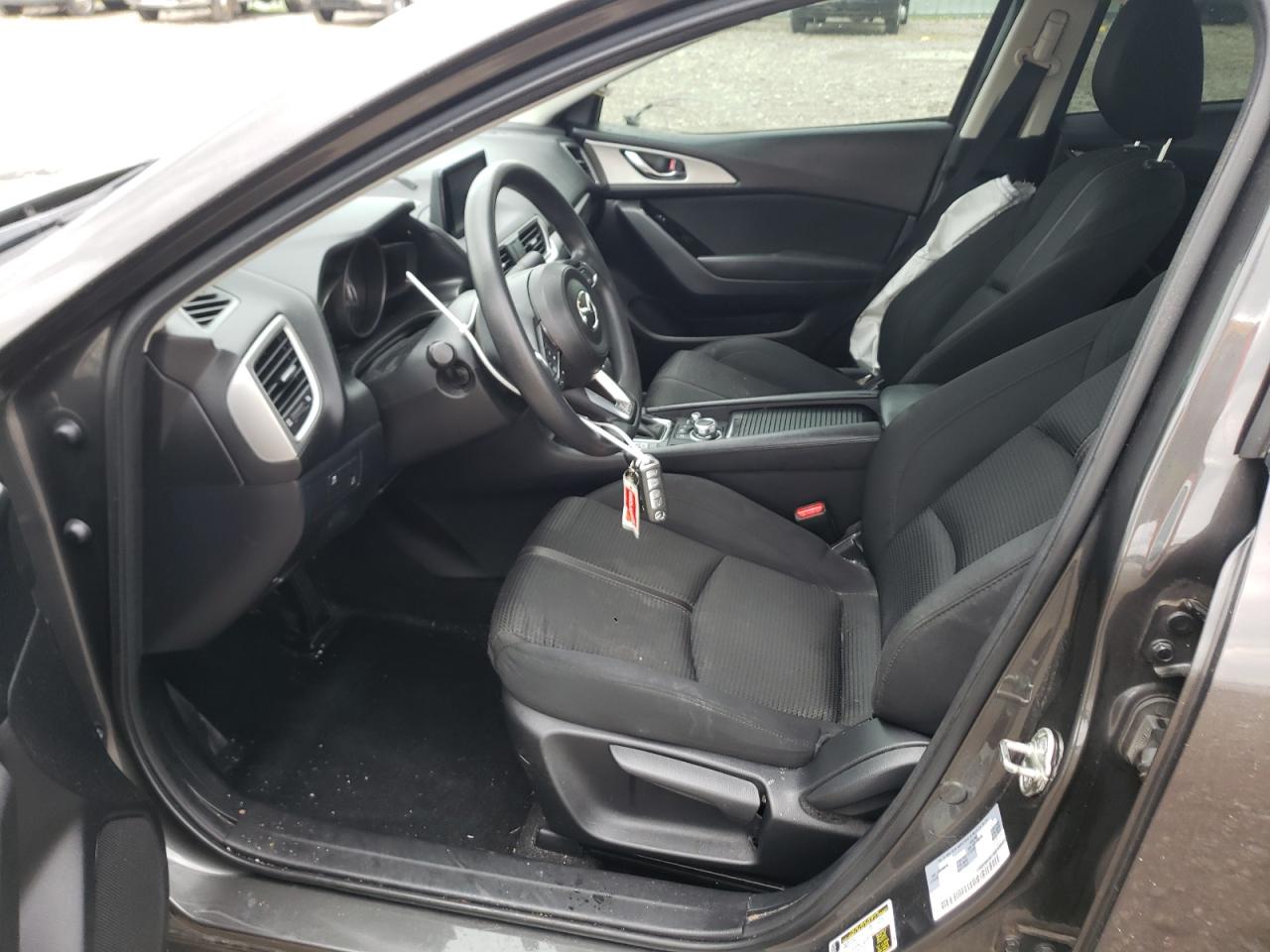 3MZBN1U74JM238789 2018 Mazda 3 Sport