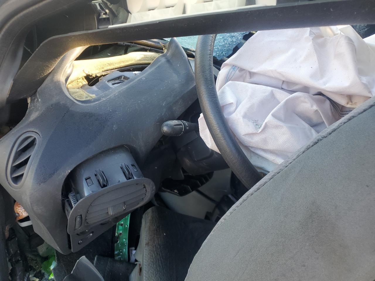 1D4GP24R74B529392 2004 Dodge Grand Caravan Se