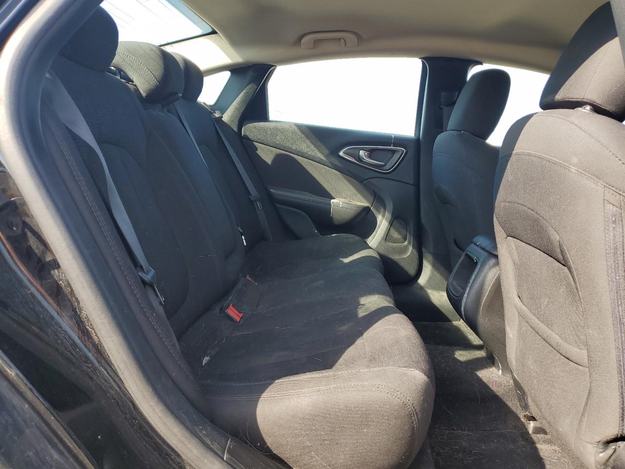 1C3CCCAB0GN155719 2016 Chrysler 200 Limited