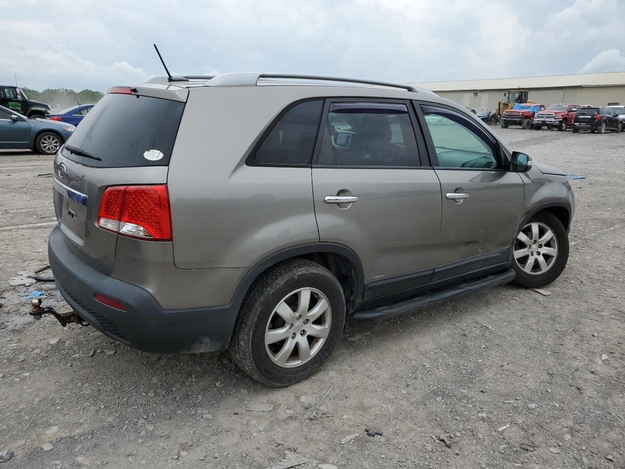 5XYKT4A29BG117628 2011 Kia Sorento Base