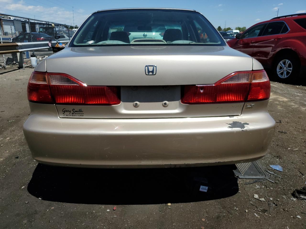 1HGCG5646YA122997 2000 Honda Accord Lx