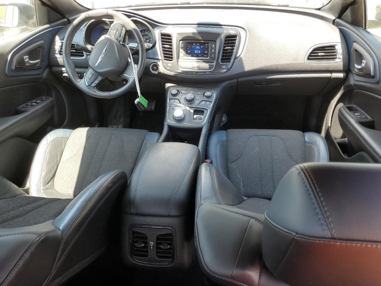 2015 Chrysler 200 S vin: 1C3CCCBG0FN629726