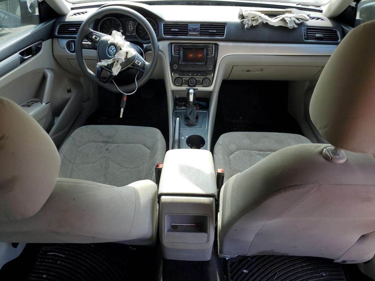 1VWAA7A31JC001349 2018 Volkswagen Passat S