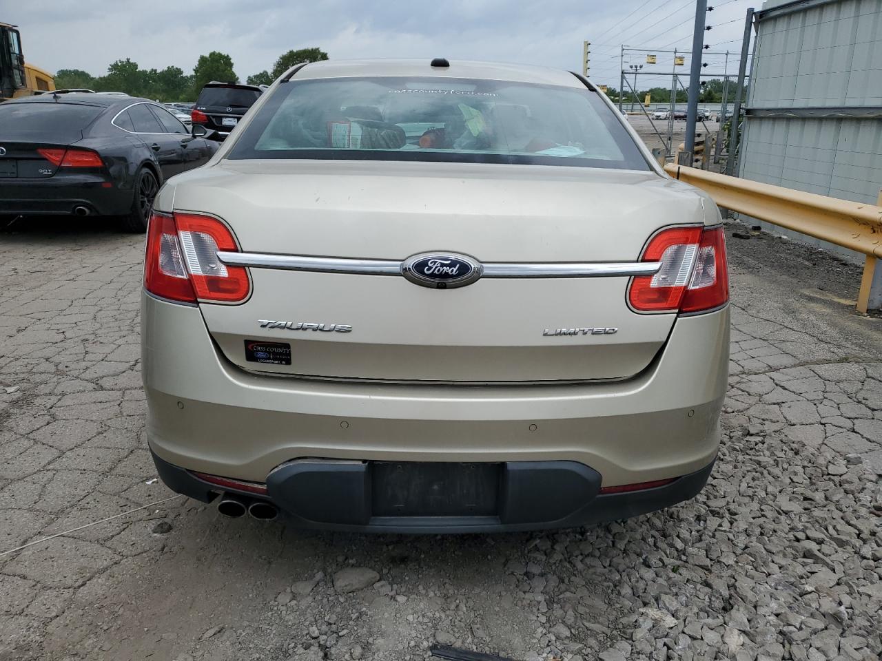 1FAHP2FW0BG178318 2011 Ford Taurus Limited