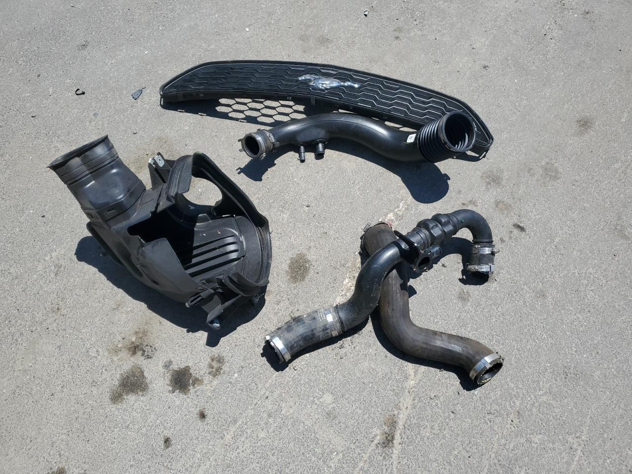 1FA6P8TH9F5351822 2015 Ford Mustang