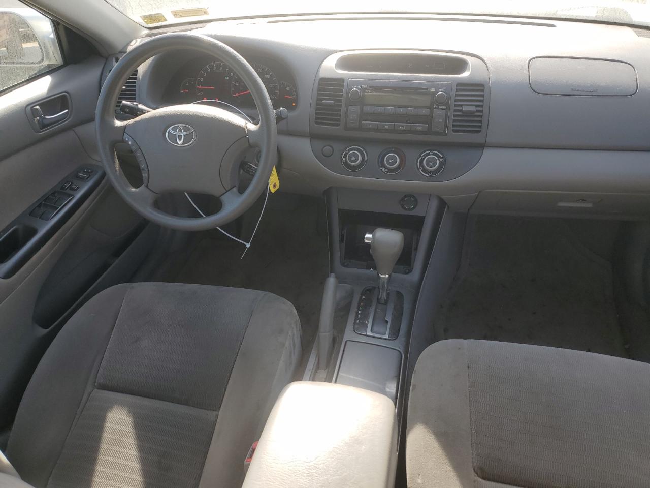 4T1BE32KX5U955216 2005 Toyota Camry Le