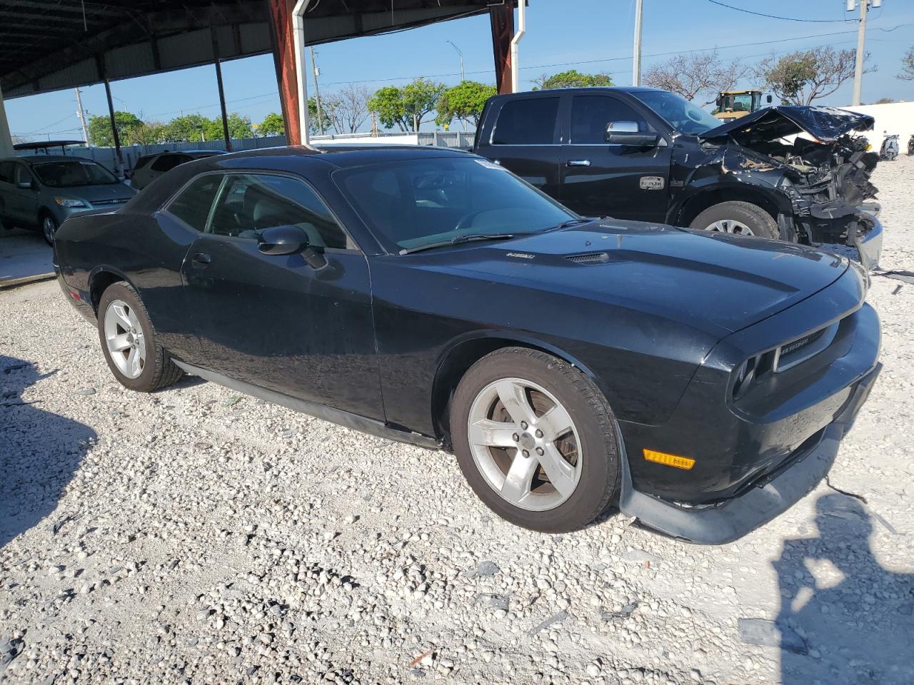 2C3CDYBT3CH150664 2012 Dodge Challenger R/T