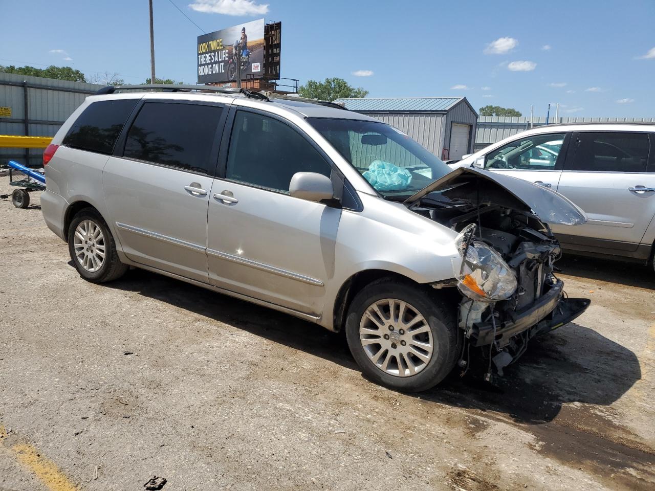 5TDZK22C27S018639 2007 Toyota Sienna Xle