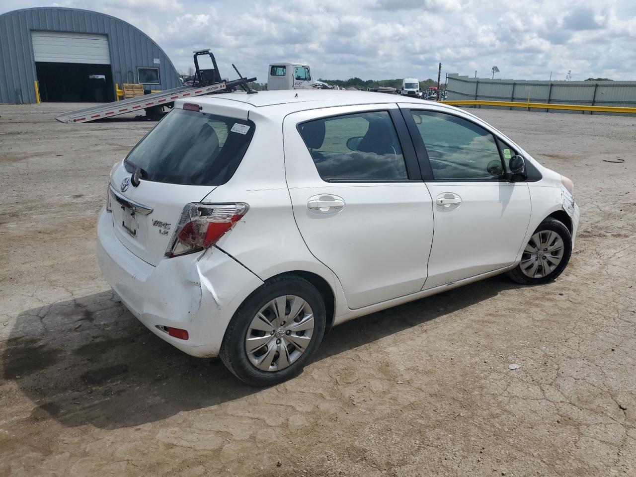 JTDKTUD37ED581427 2014 Toyota Yaris