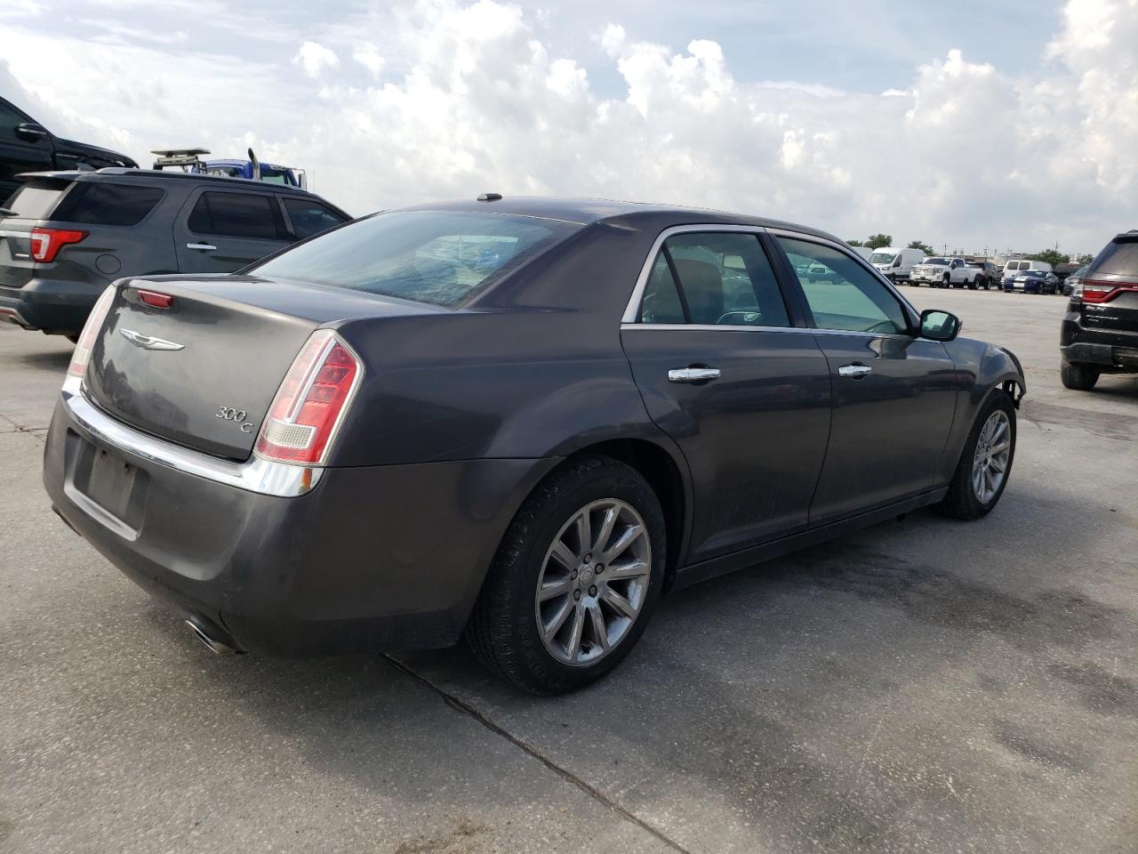 2C3CCAEG4DH659138 2013 Chrysler 300C