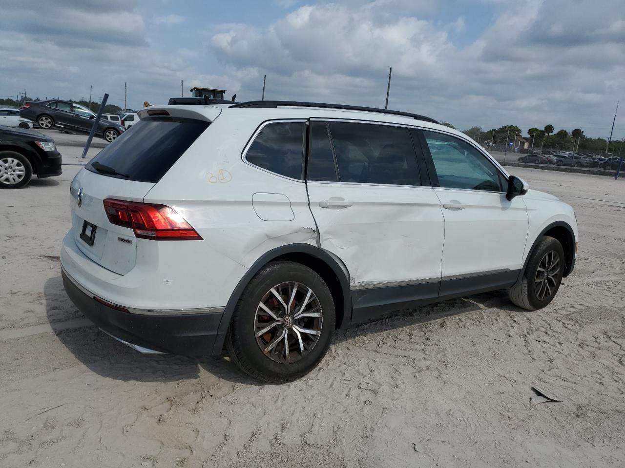 3VV2B7AX5LM080292 2020 Volkswagen Tiguan Se