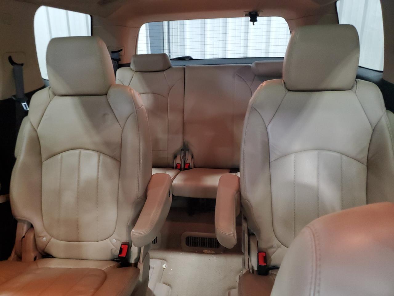 1GKKVSEDXBJ155562 2011 GMC Acadia Slt-2