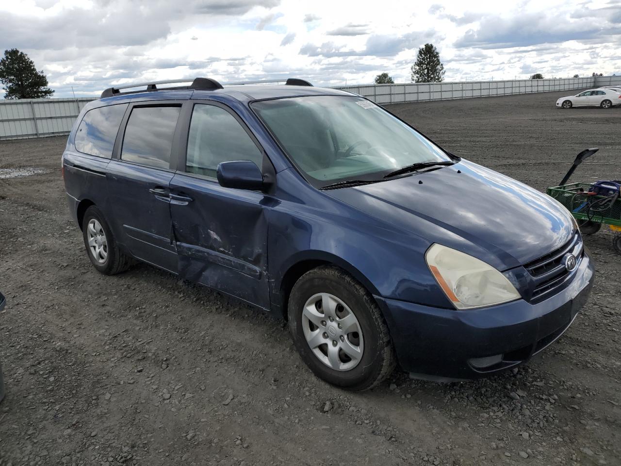 KNDMB233286202618 2008 Kia Sedona Ex