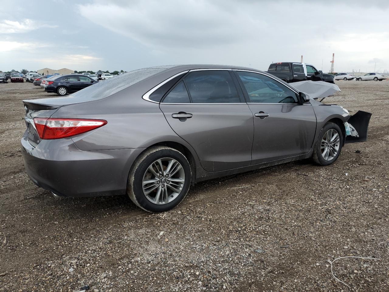 4T1BF1FK9HU279745 2017 Toyota Camry Le