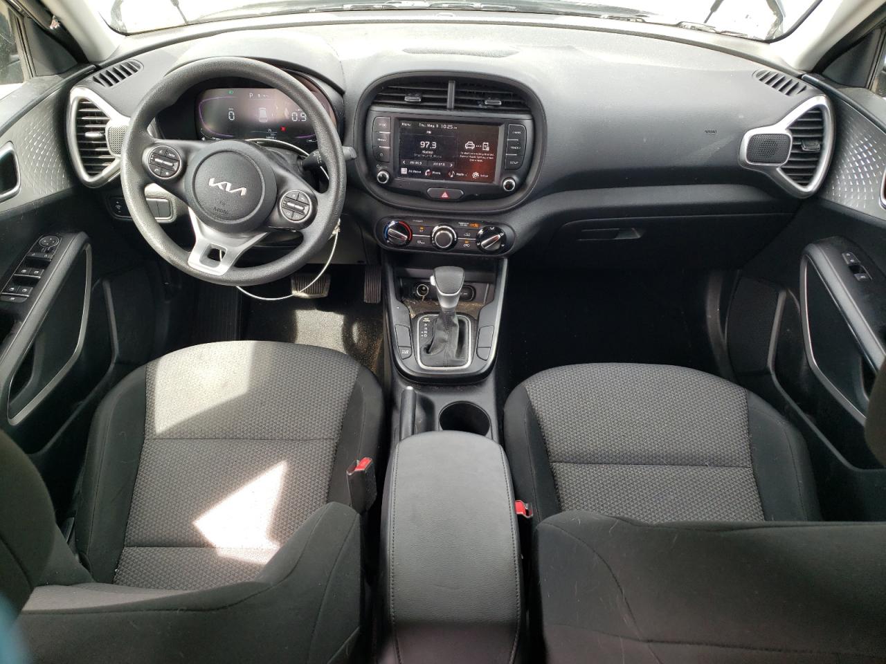 KNDJ23AU9P7875872 2023 Kia Soul Lx