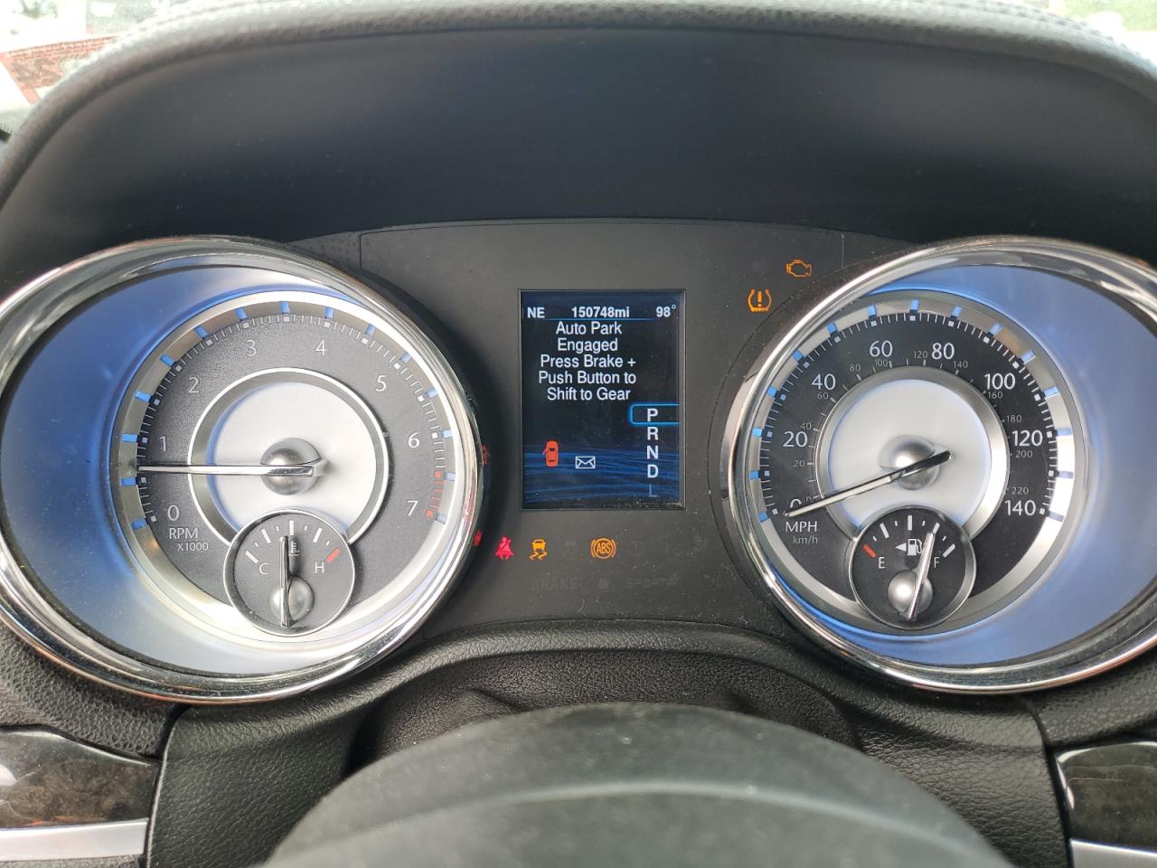 2C3CCAKG1EH170105 2014 Chrysler 300C