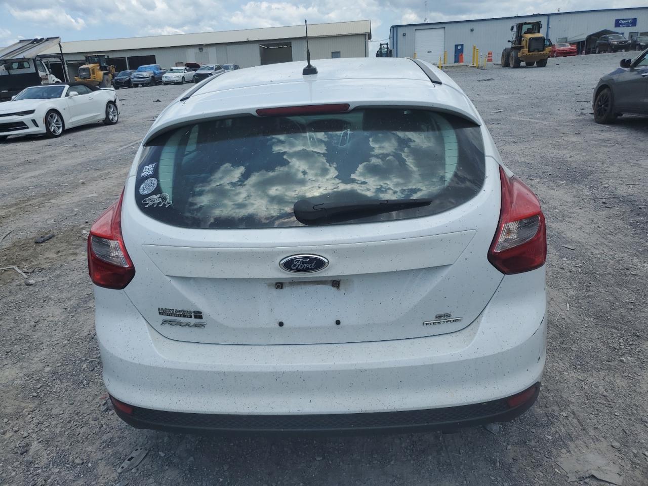 1FADP3K25EL221862 2014 Ford Focus Se