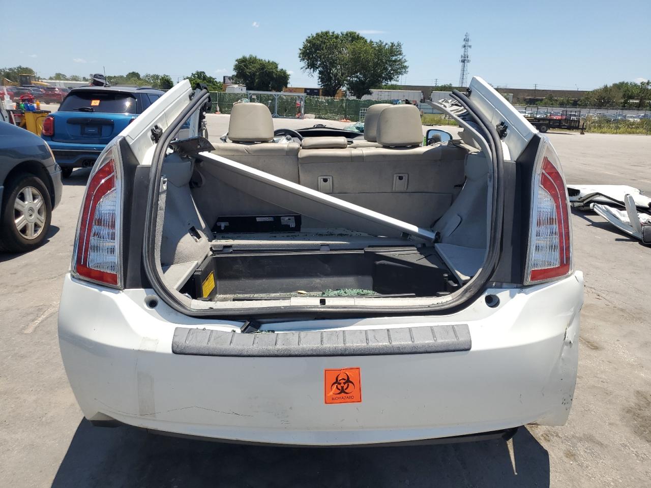 JTDKN3DU5E1737639 2014 Toyota Prius