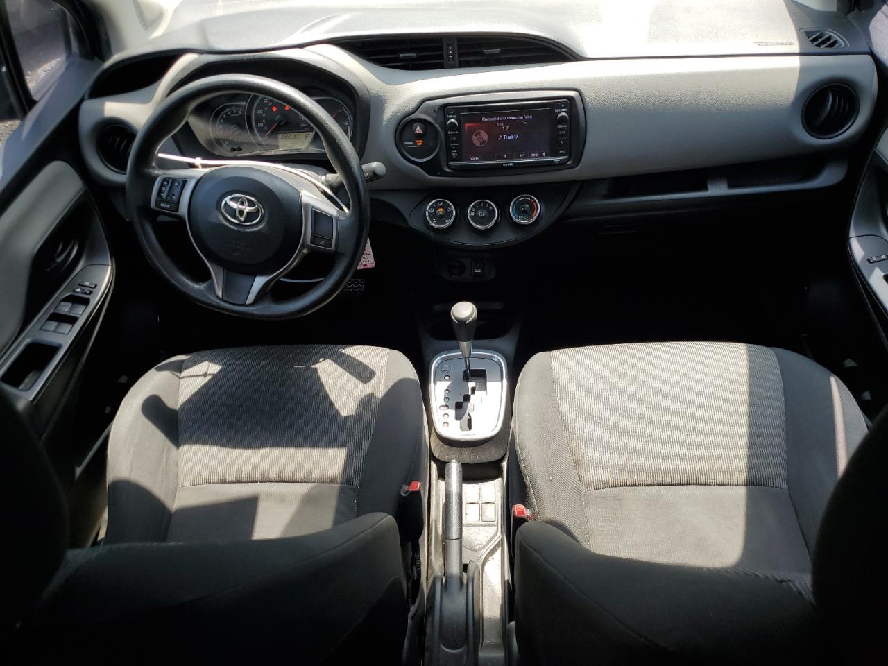 VNKKTUD32HA073900 2017 Toyota Yaris L