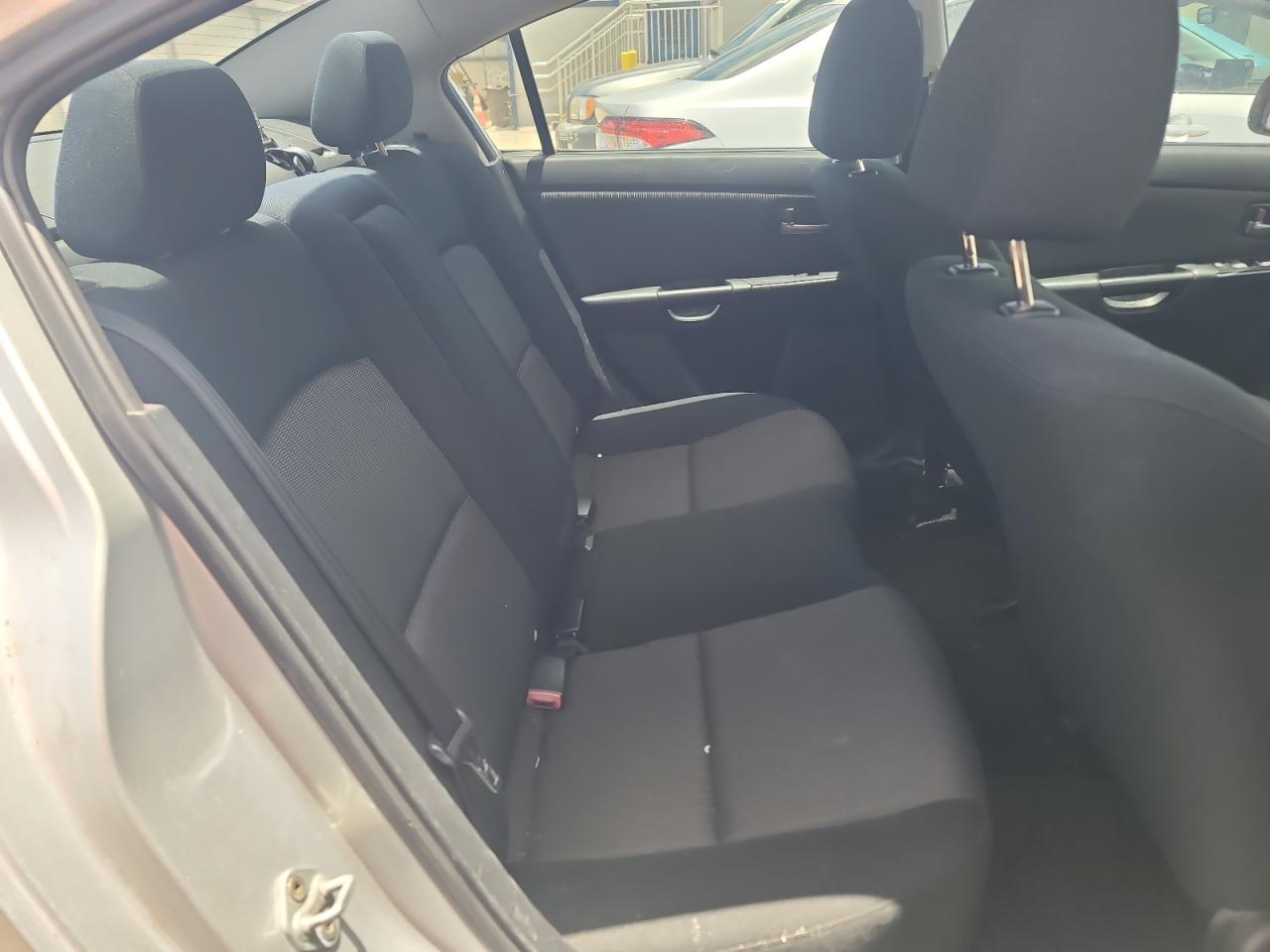 JM1BK12F471603452 2007 Mazda 3 I