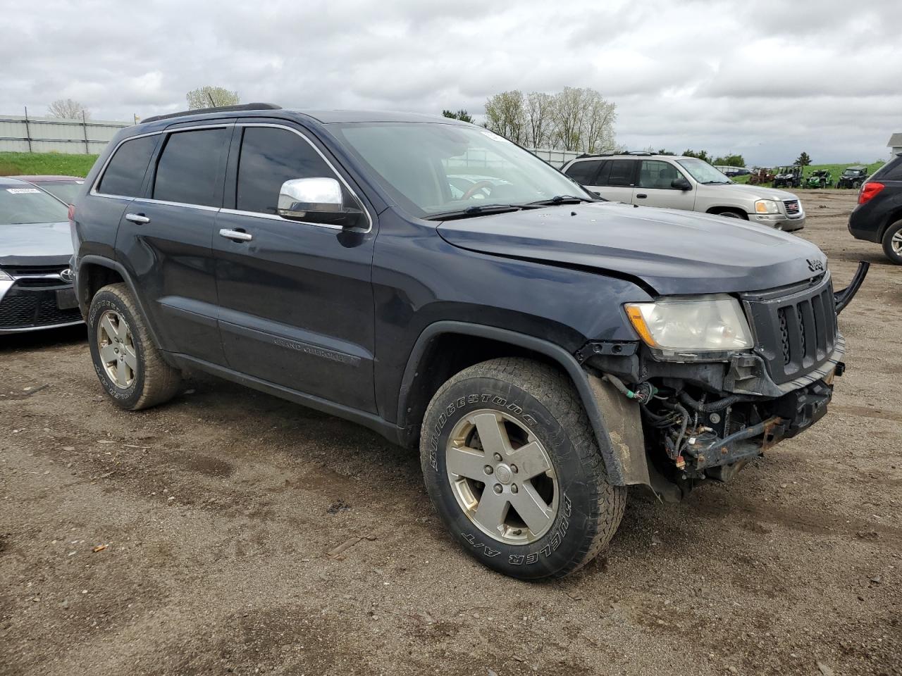 1J4RR6GT6BC607323 2011 Jeep Grand Cherokee Overland