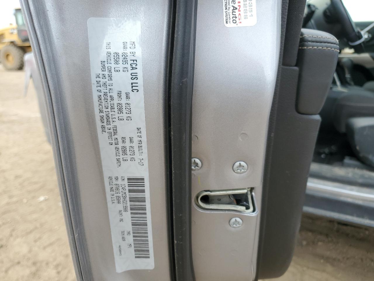 1C4PJMCBXHD219908 2017 Jeep Cherokee Latitude