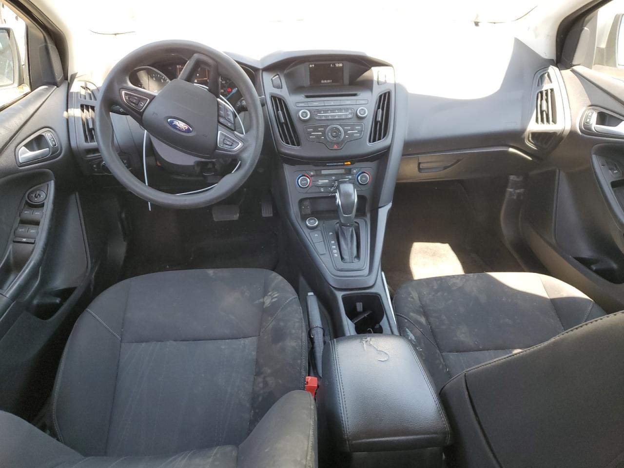 1FADP3FE1HL255208 2017 Ford Focus Se