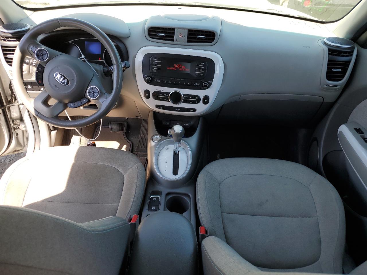 KNDJP3AE9G7016744 2016 Kia Soul Ev