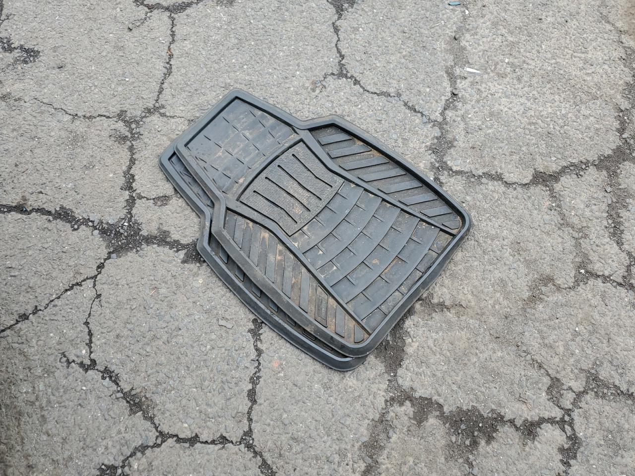 KMHCM36C58U074874 2008 Hyundai Accent Gs