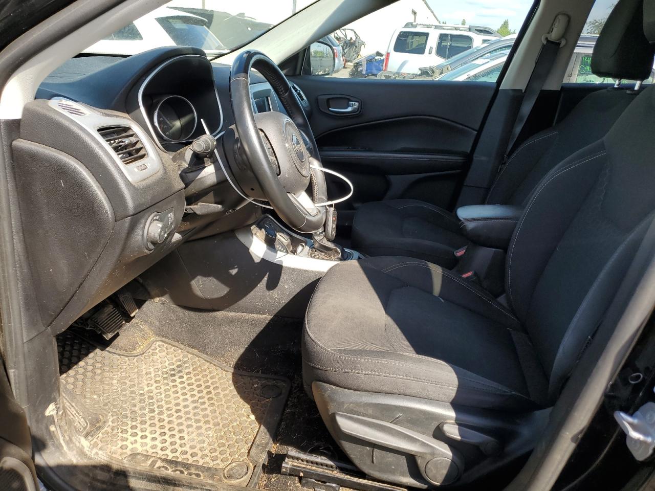 3C4NJDAB0KT678926 2019 Jeep Compass Sport