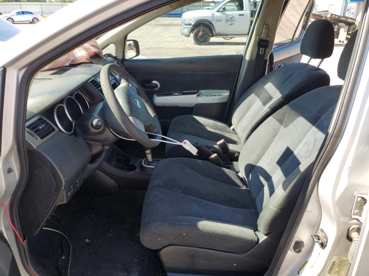 3N1BC11E29L382440 2009 Nissan Versa S