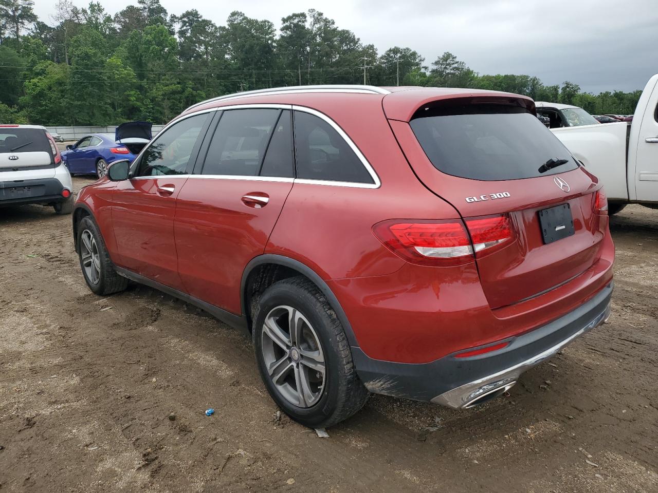 2017 Mercedes-Benz Glc 300 vin: WDC0G4JB1HF185813