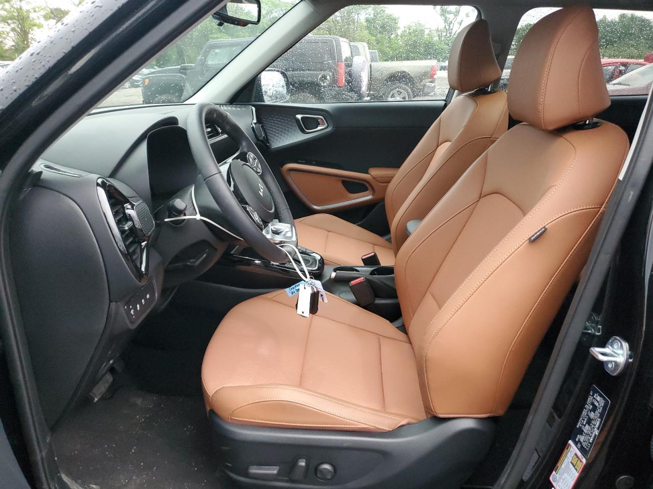 KNDJ33AU2R7898975 2024 Kia Soul Ex